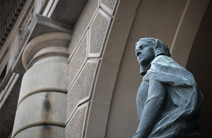 Kristina Gyllenstierna staty Stockholms blodbad Kungliga slottet